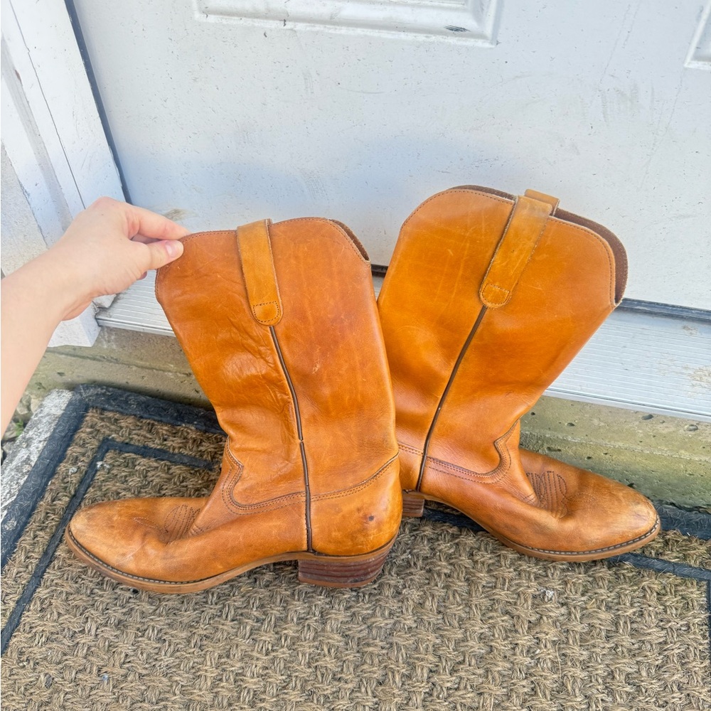 Vintage Caramel Leather Cowboy Boots